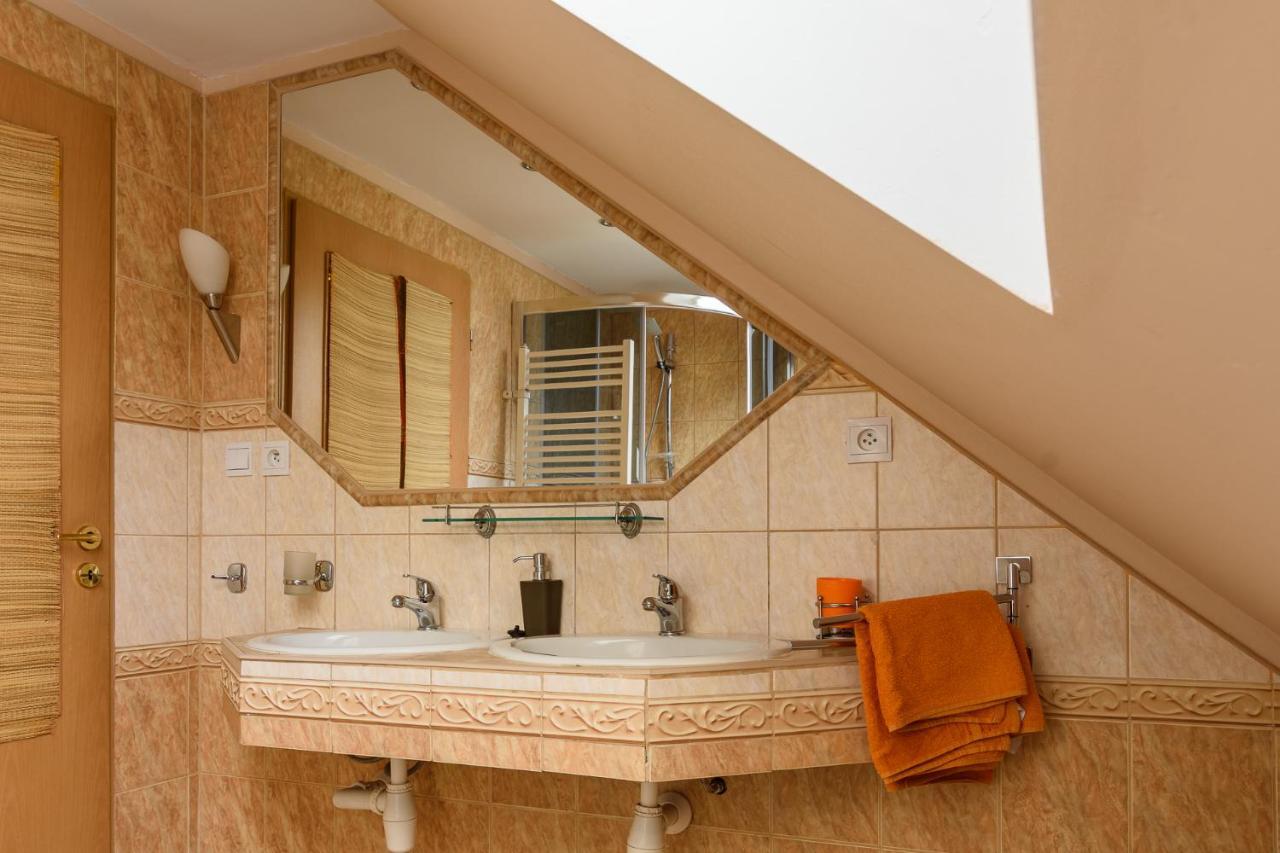Apartman Elegant Bešeňová Zewnętrze zdjęcie